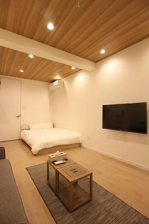 The Neighbors Hotel Osaka Guest house