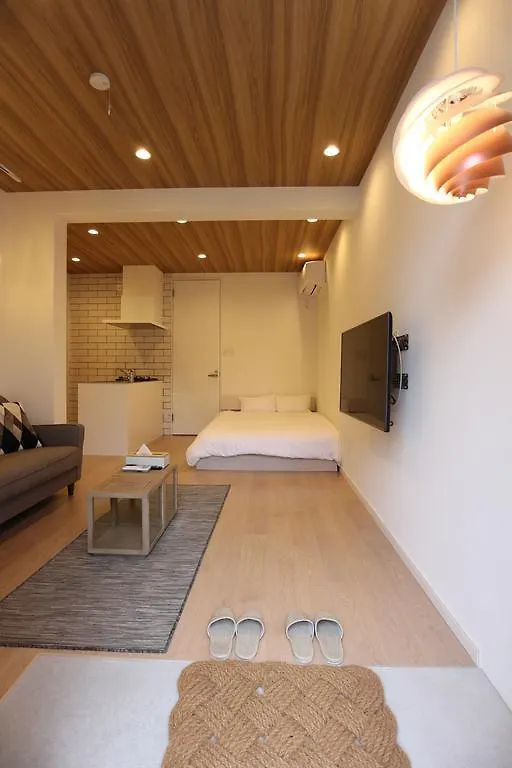 *** Guest house The Neighbors Hotel Osaka Japan